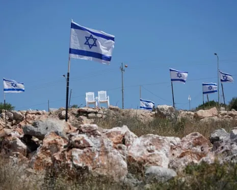 I'm a UK Member of Parliament, a Doctor and Jewish. Here's My Experience Upon Attempting to Visit Israel