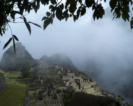 Debris on Train Tracks Trap 900 Visitors en route to Peru's Historic Site